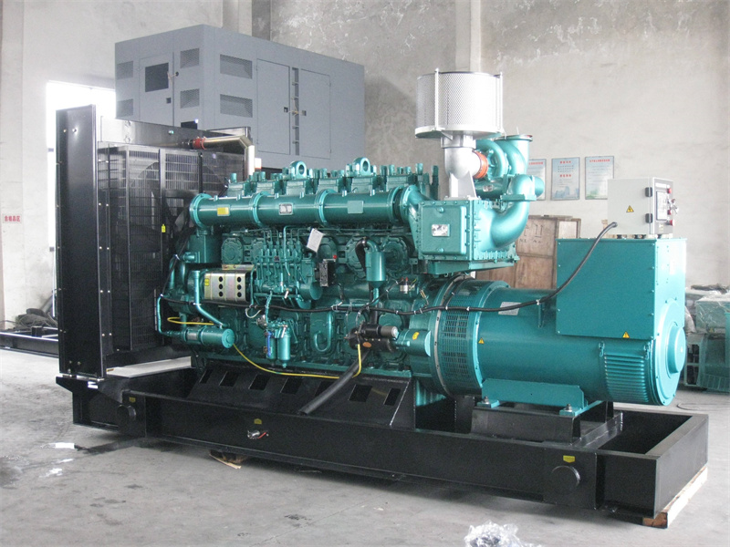 滨州200KW 柴油发电机的油耗是多少？