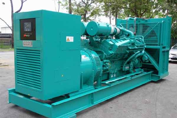 滨州柴油发电机组电压不稳定怎样维修？